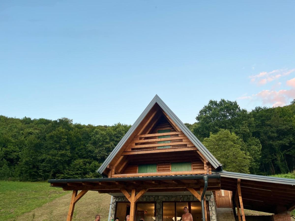 Vikendica Krupa Na Vrbasu Villa Banja Luka Exteriör bild