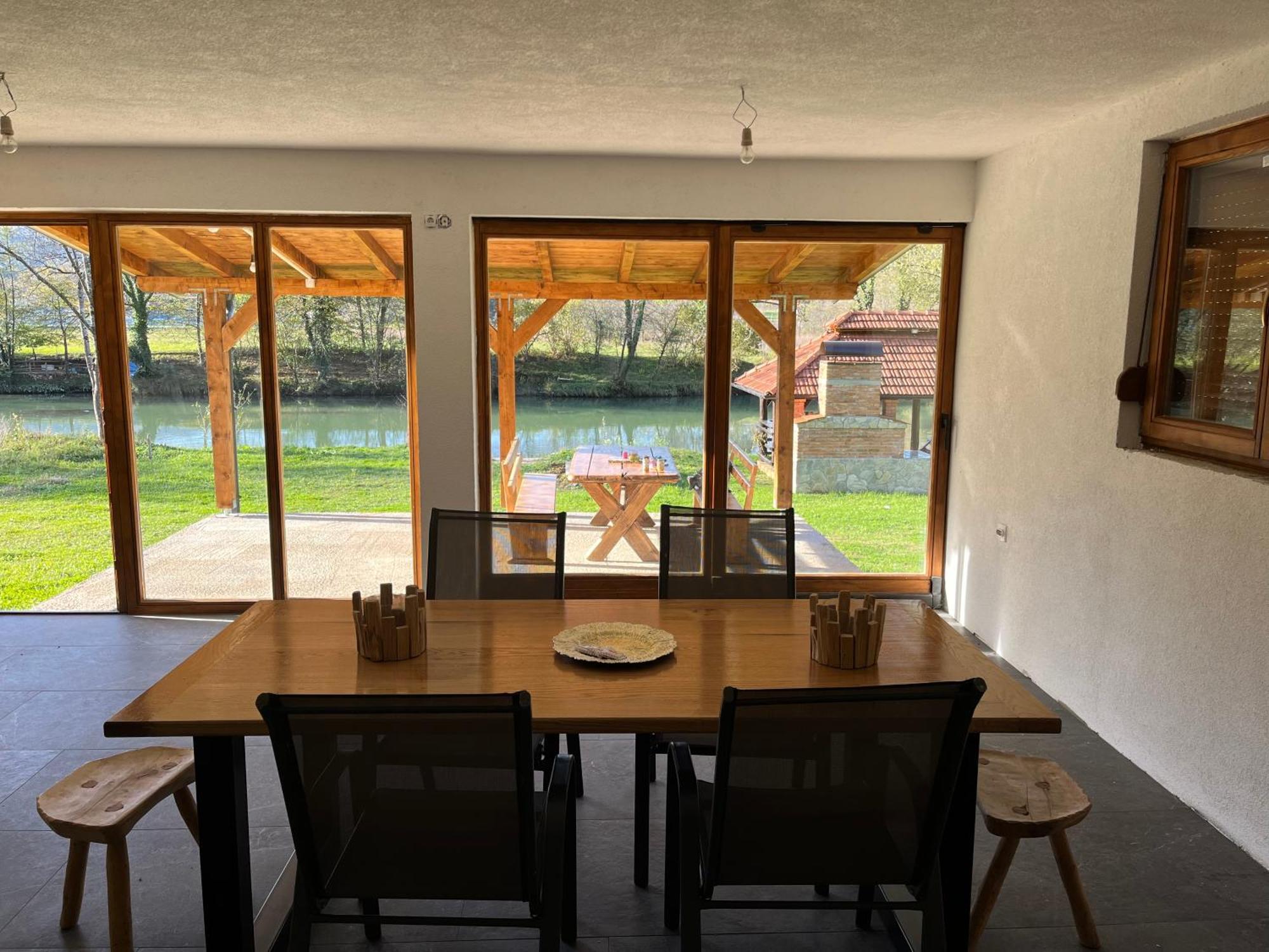 Vikendica Krupa Na Vrbasu Villa Banja Luka Exteriör bild