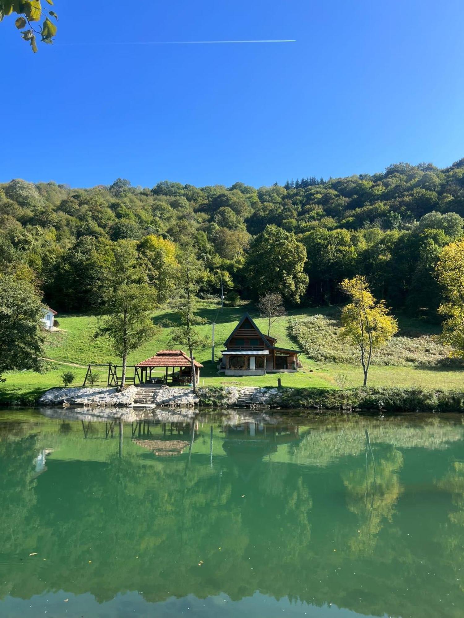 Vikendica Krupa Na Vrbasu Villa Banja Luka Exteriör bild